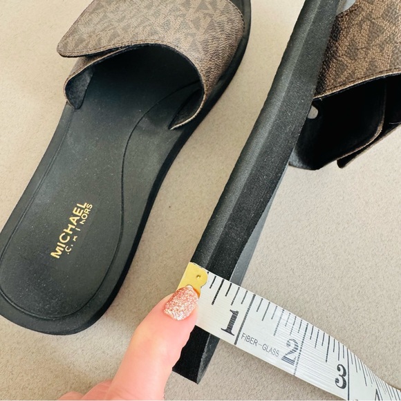 Michael Kors sandals, size 9 women’s, MK logo, USED - Picture 7 of 10